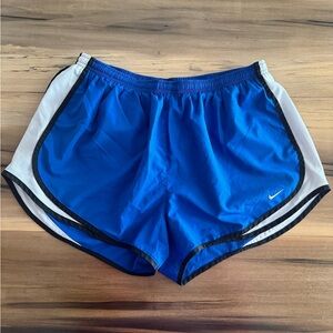 Nike Women’s Tempo DriFit Blue and White Running Shorts XL